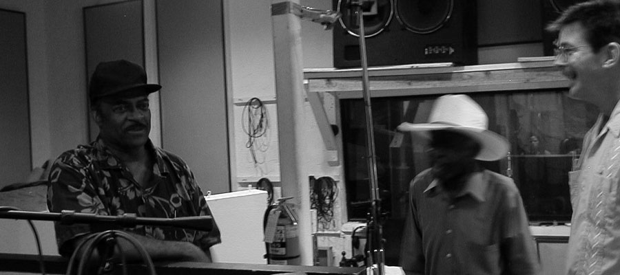 Jimmy Dawkins, Detroit Jr. Billy Flynn Delmark Recording Studio for "I Smell a Rat" featuring Lester Davenport